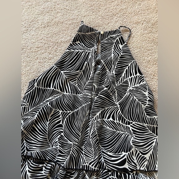 Romper - Picture 2 of 2